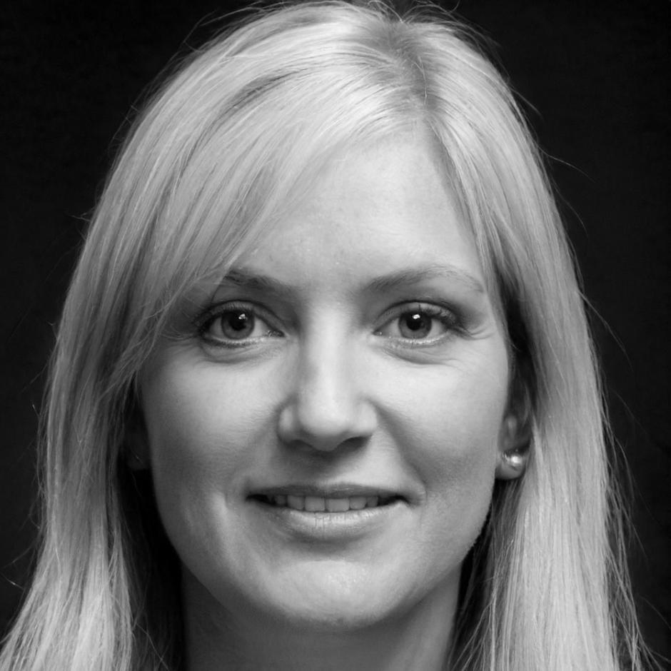 Portraitfoto von Sarah Mueller